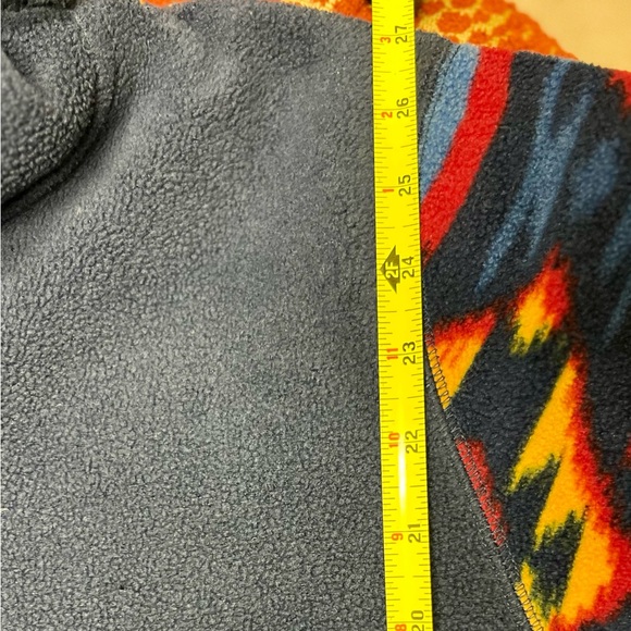 RSQ Like New Fleece Hoodie men’s small. Warm, colorful, excellent condition! - Picture 8 of 8